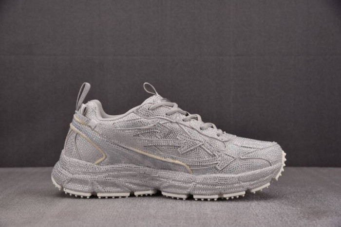 Off-White c/o Virgil Abloh