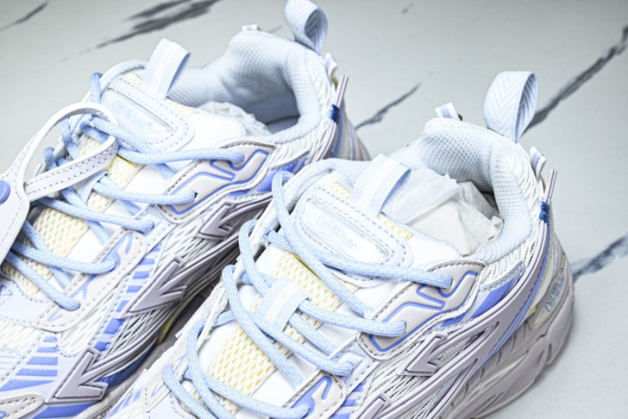 Off-White c/o Virgil Abloh