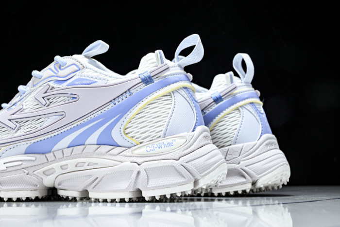 Off-White c/o Virgil Abloh