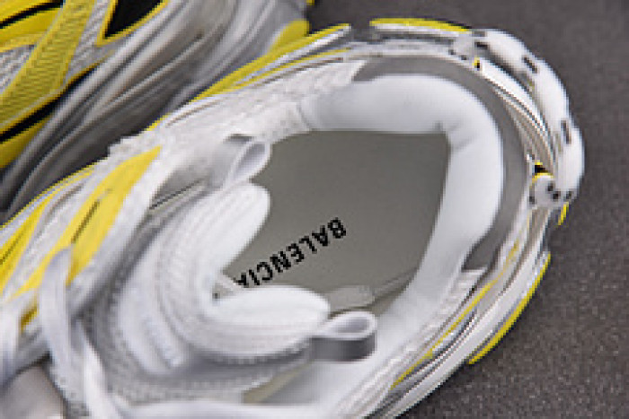 Ba*len*cia*ga Runner 779066 W3RXP 9710