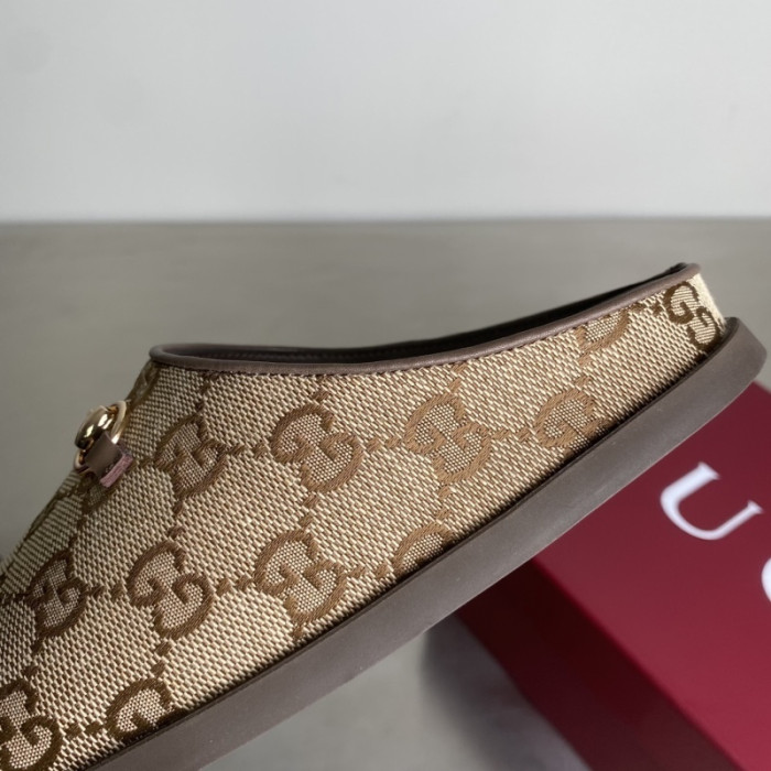 G*u*i SANDALS D06671