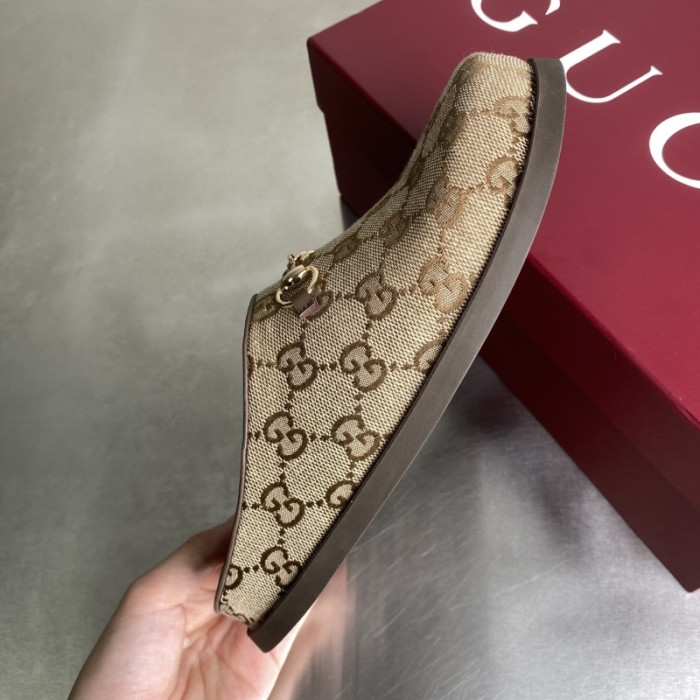 G*u*i SANDALS D06671