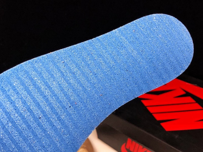 air jordan 1 rookie of the year 555088-700