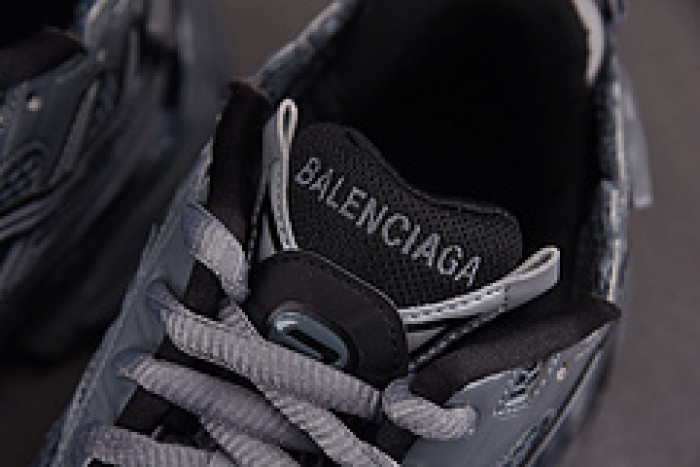 Ba*len*cia*ga Runner 677403 W3RBR 1515