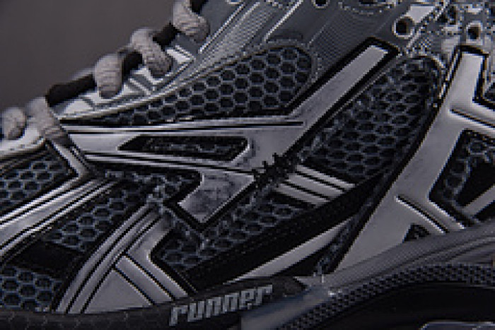 Ba*len*cia*ga Runner 677403 W3RBR 1515