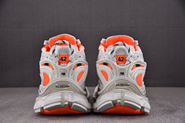 Ba*len*cia*ga Runner 677403 W3RM 9770