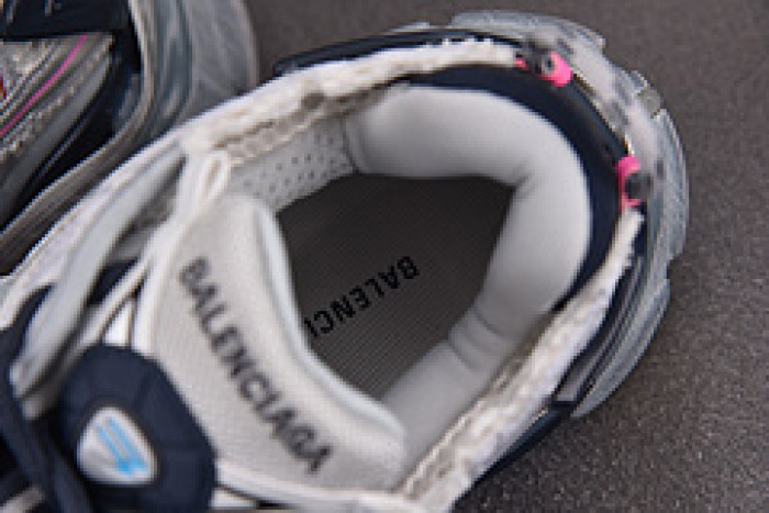 Ba*len*cia*ga Runner 772774 W3RMU 9154