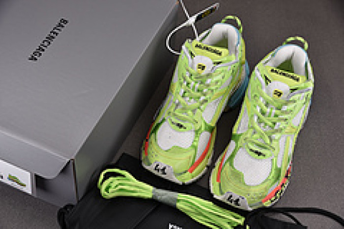 Ba*len*cia*ga Runner 772774 WRNMT4697