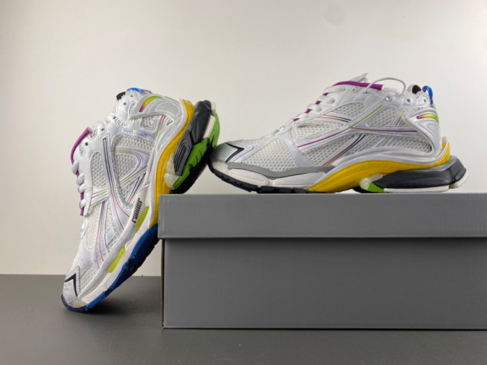 Ba*len*cia*ga Runner 772774 WRUNG 9800