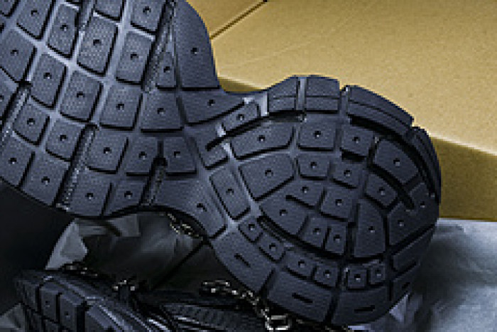 Ba*len*cia*ga 3XL SNEAKER 825622 W3XPL 1882