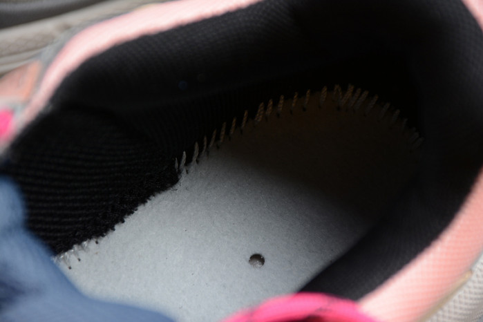 Ba*len*cia*ga triple s w09o5 9029