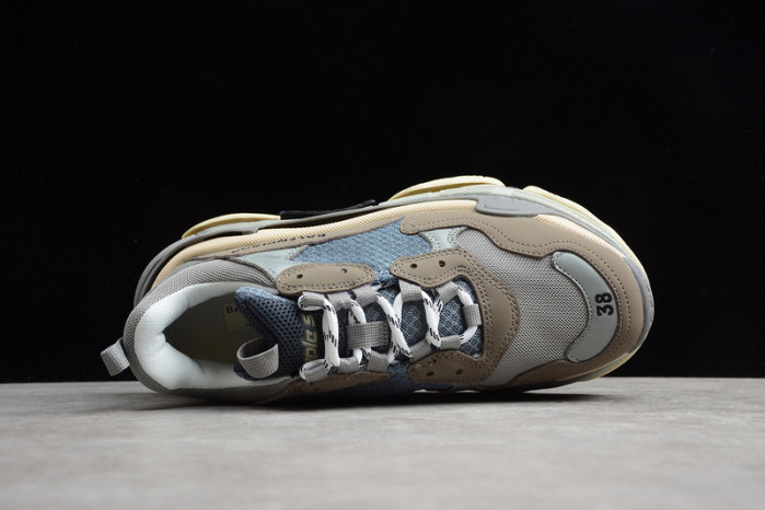 Ba*len*cia*ga triple s w09o5 9021