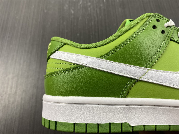 nike dunk low chlorophyll dj6188-300