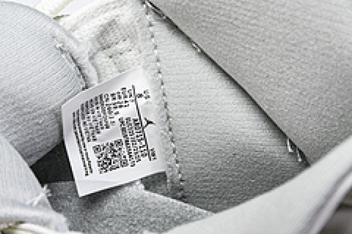 Air Jordan 11 “Grand Finale” AR0715-110