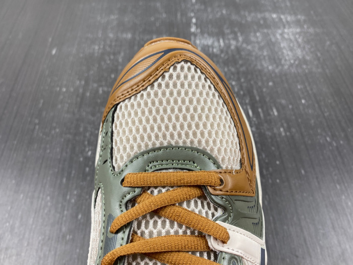 As*ic*s sneaker as05304