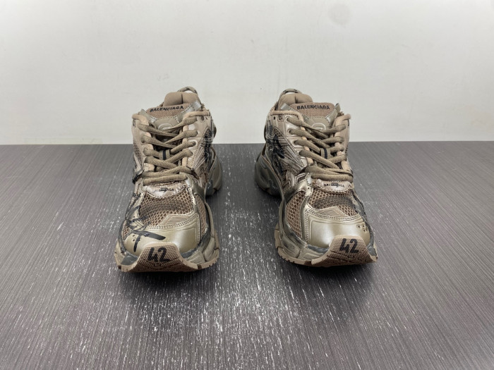 Ba*len*cia*ga runner w3rbq 2010