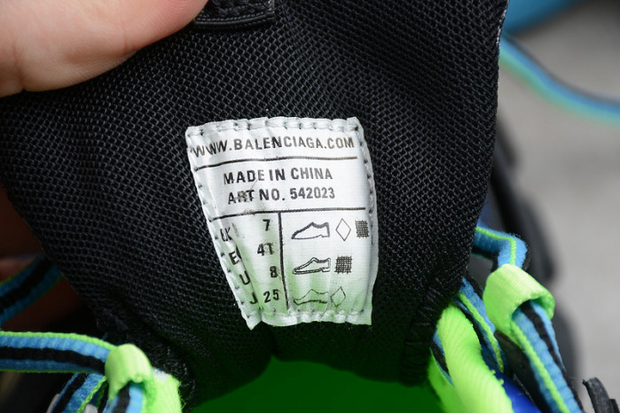 Ba*len*cia*ga TRACK W1GB1 1097