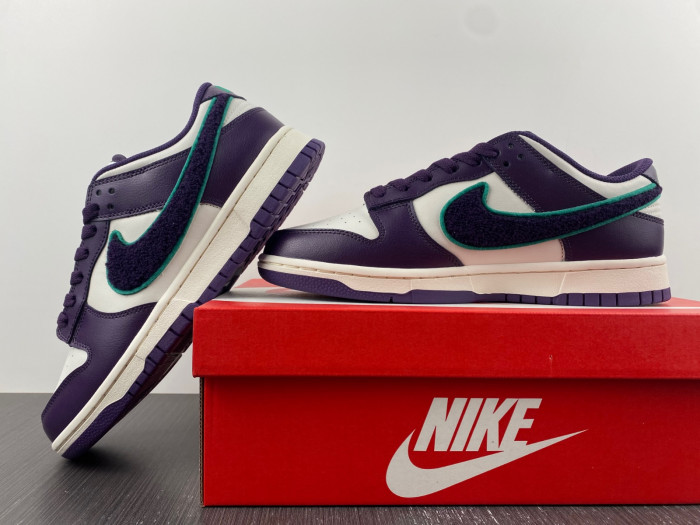 nike dunk low “chenille s*h” dq7683-100