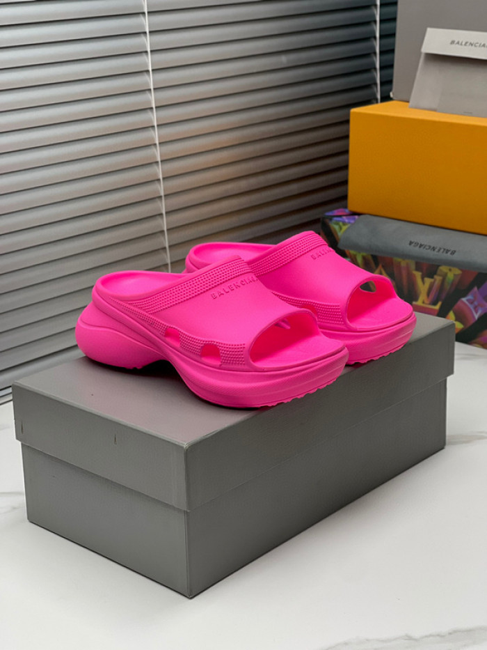 Ba*len*cia*ga Sandals W3R83 7300