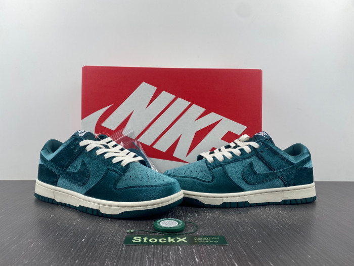 nike dunk low velvet teal dz5224-300