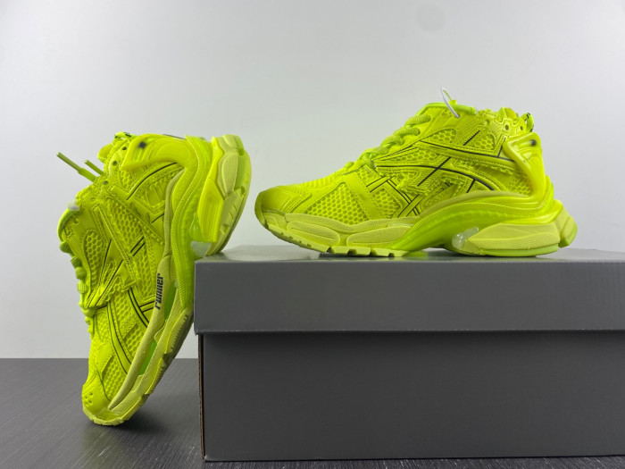 Ba*len*cia*ga runner w3rb4 7510