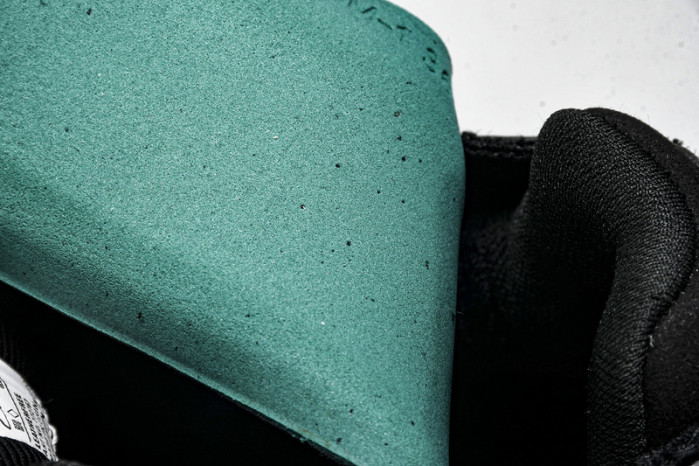 Ba*len*cia*ga Runner 772774 W3RNY 0322