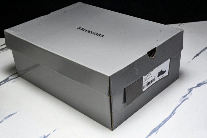 Ba*len*cia*ga Runner 772774 W3RNY 0322