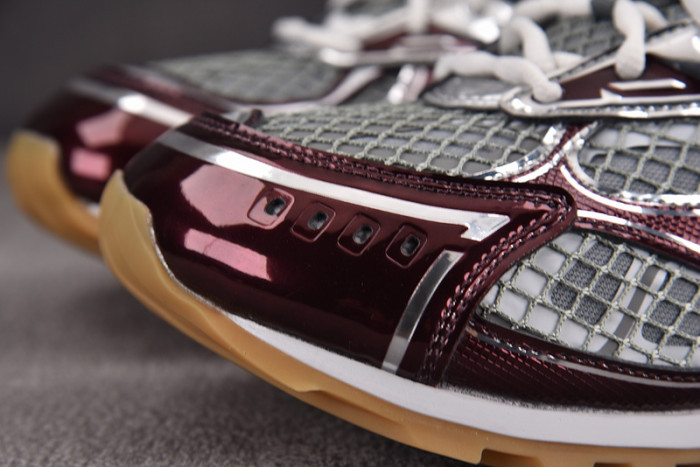 Bo*te*ga Ve*ne*ta BV043