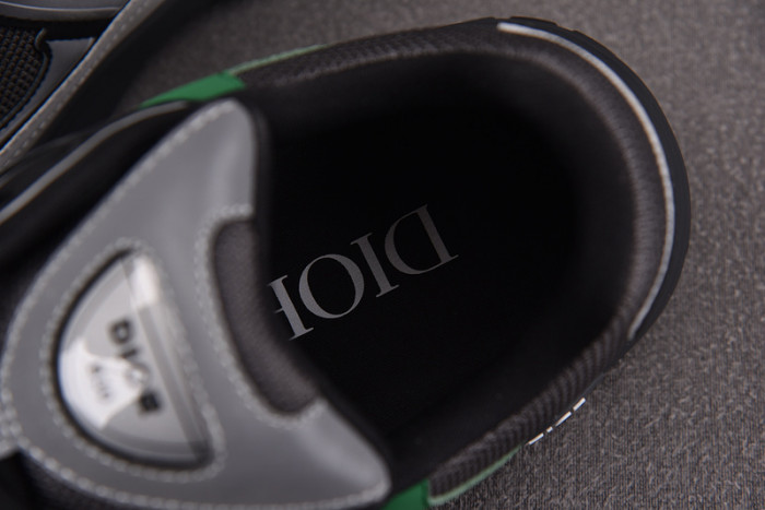 D*0r B30 SNEAKERS D01110