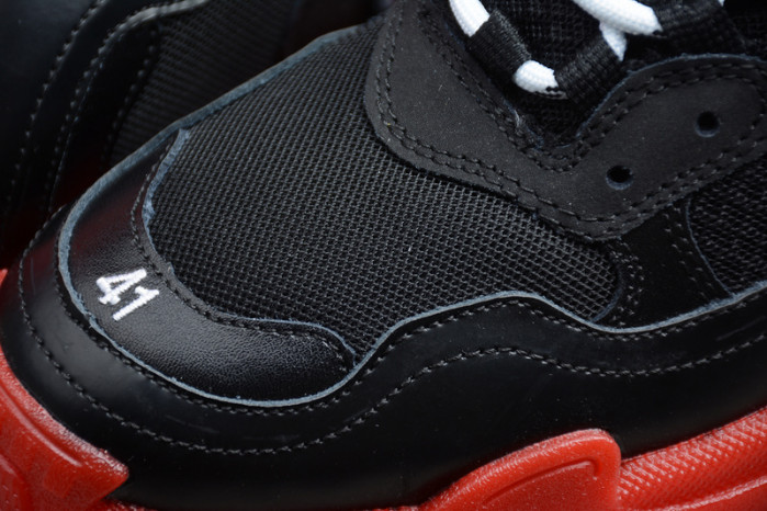 Ba*len*cia*ga Triple S SNEAKER W09O5 7412