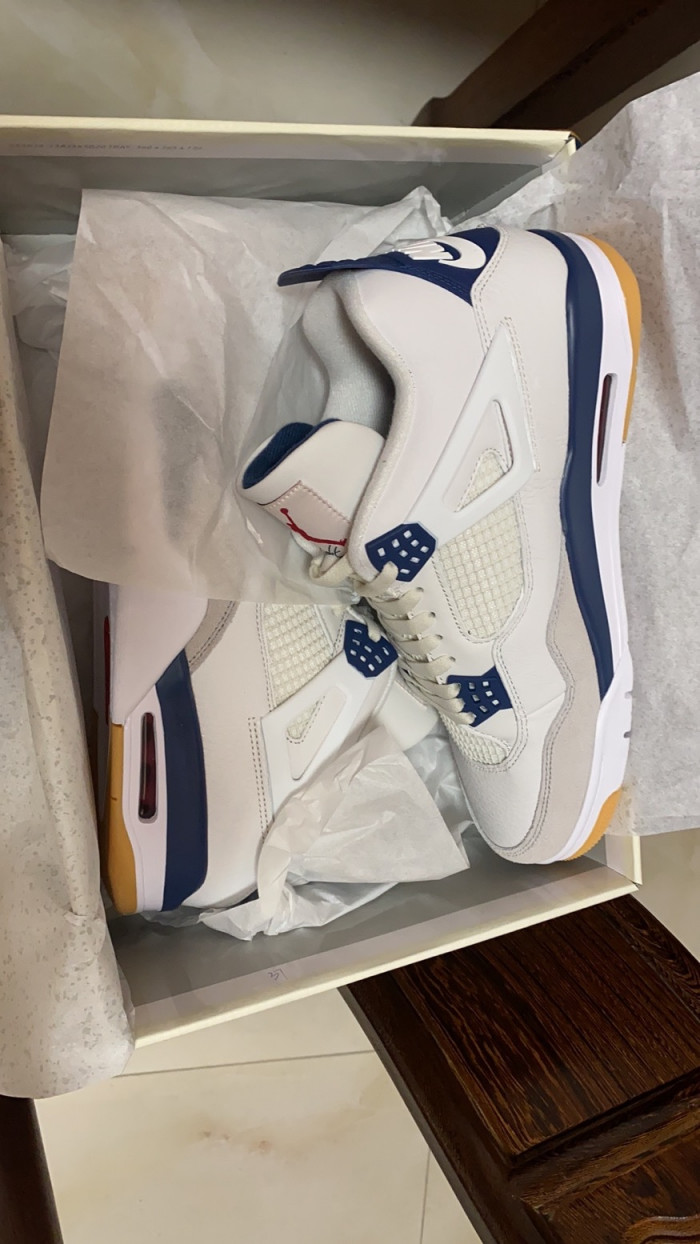 Nike SB x Air Jordan 4 Retro SP