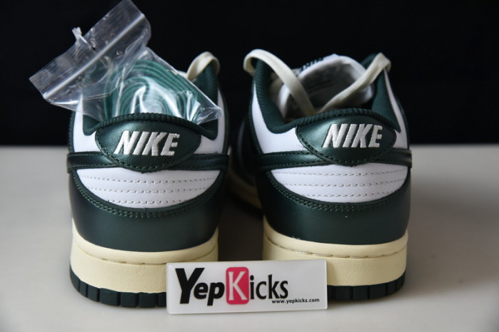 nike dunk low vintage green dq8580-100