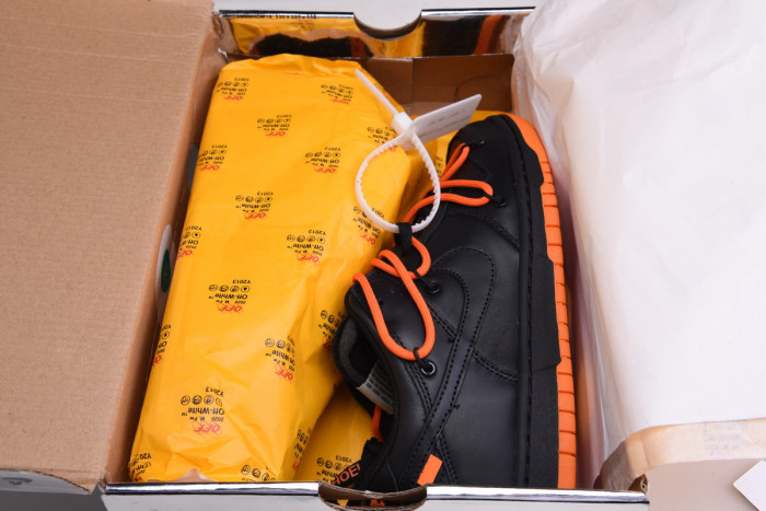 ow x nike dunk low ct0856-002