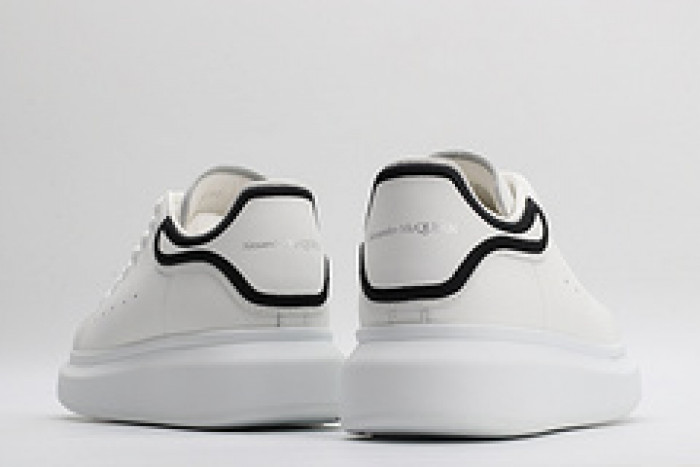 Ale*d*r M*Q*en E2711