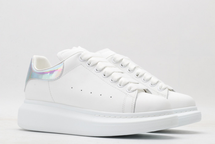 Ale*d*r M*Q*en E2724