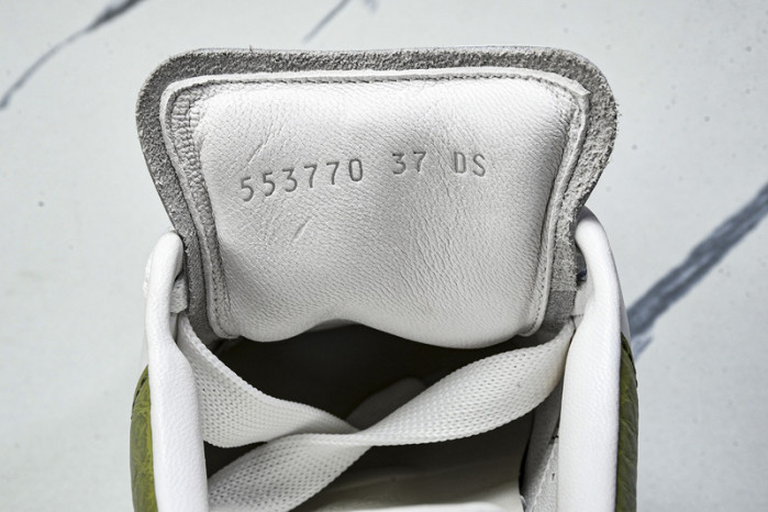 Ale*d*r M*Q*en E2725