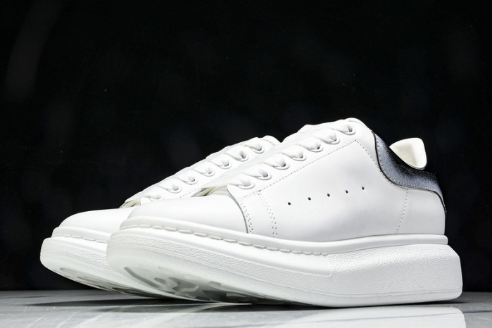 Ale*d*r M*Q*en E2726