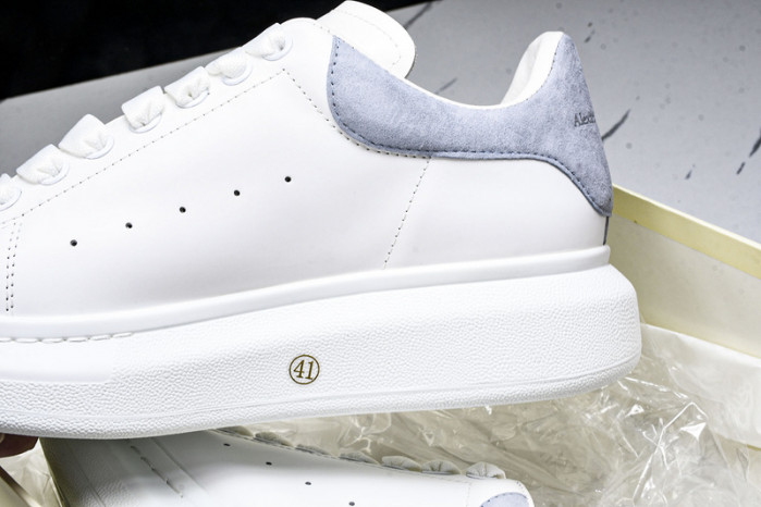 Ale*d*r M*Q*en E2729