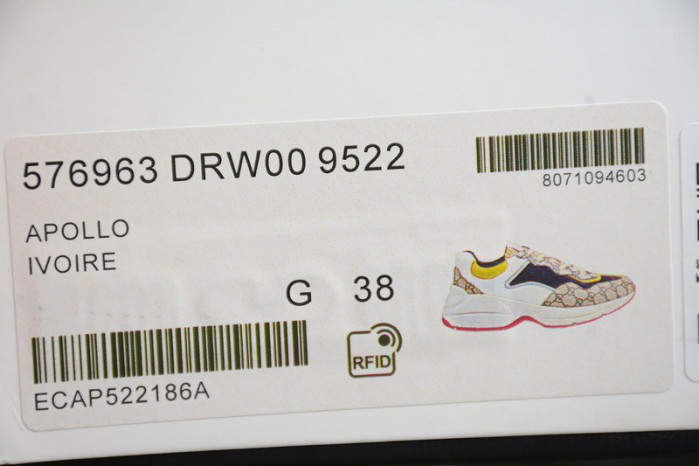 G*u*i ACE EMBROIDERED LOW-TOP SNEAKER E2284