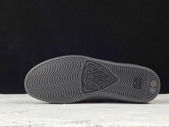 g*u*i ace embroidered low-top sneaker e2272