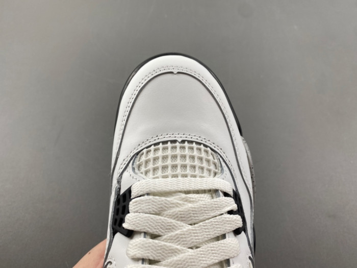 Air Jordan 4 "White Cement" 2025 FV5029-100