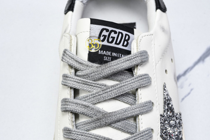 Golden Go*e S*per-Star SNEAKER GG09