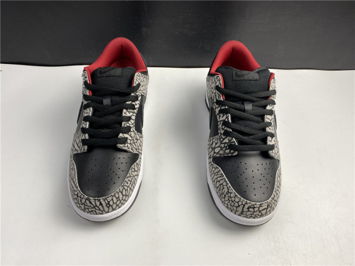 S*p*e × Nike SB Dunk Low “Black Cement 304292-131