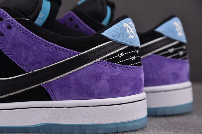 Nike SB Dunk Low Hayley Wilson HJ0513-500