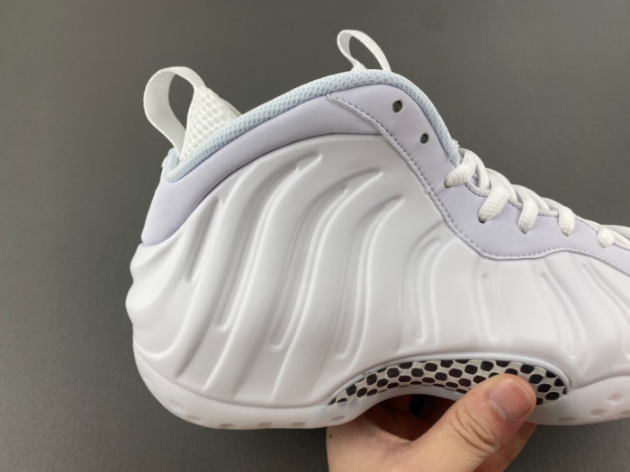 Nike Air Foamposite One Triple White HJ5195-100