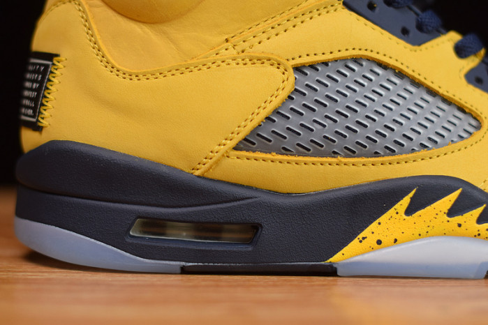 AIR JORDAN 5 RETRO MICHIGAN (2019) CQ9541-704