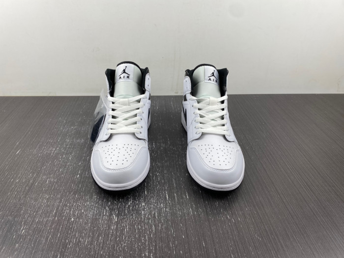 air jordan 1 mid dq8426-132