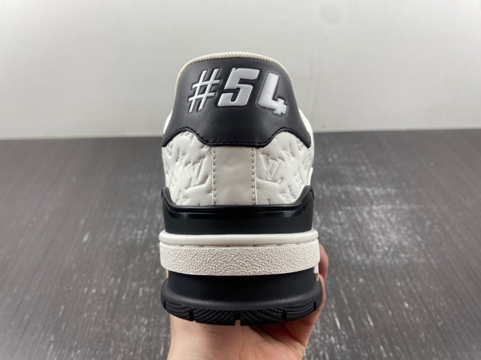 l0vt sneakers