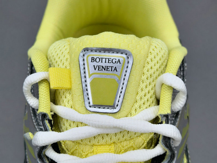 Bo*te*ga Ve*ne*ta BV047