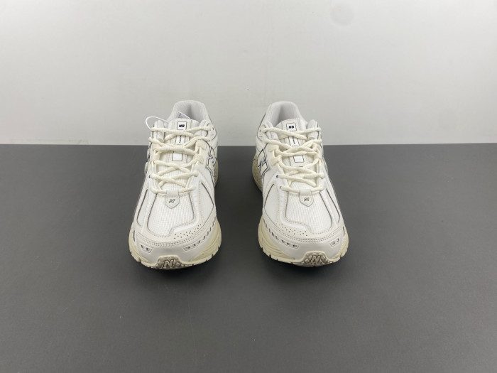 New Balance M1906RWW